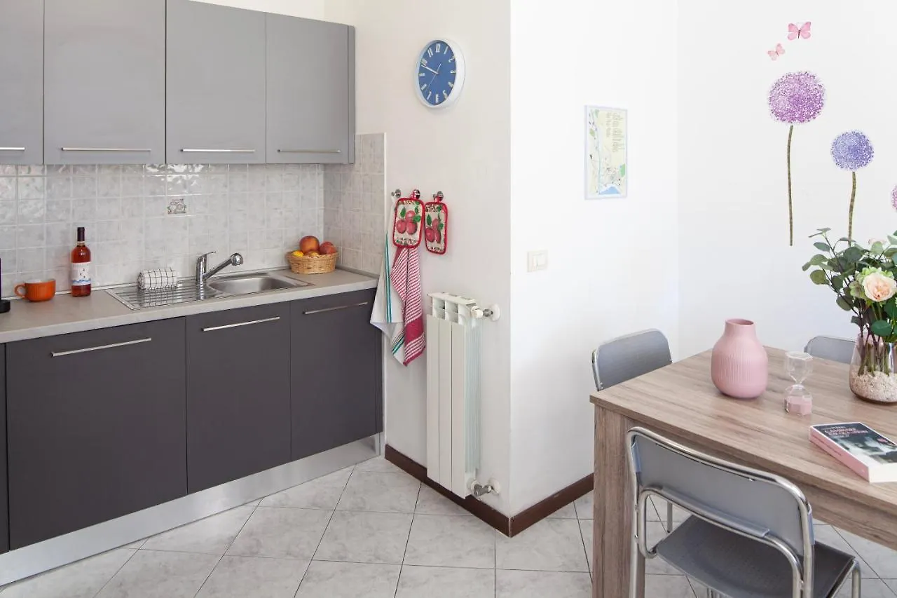 Andrea Apartment Levanto 0*,