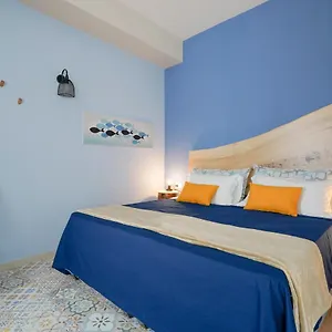 Mediterranea Apartment- Station - Free Wifi&netflix , Bari Italie