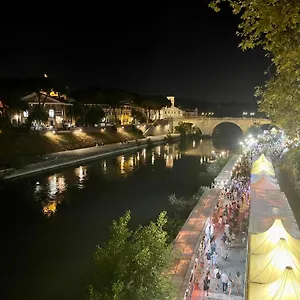 https://delizioso-appartamento-san-pietro.it-romehotels.com